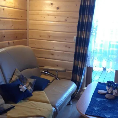 W Pewelce Деревянный коттедж